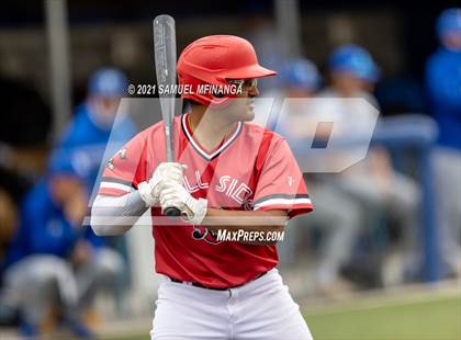 Thumbnail 1 in Omaha Westside vs. Lincoln East photogallery.