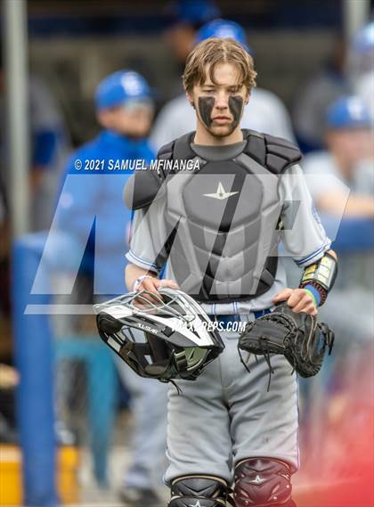 Thumbnail 2 in Omaha Westside vs. Lincoln East photogallery.