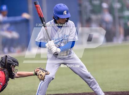 Thumbnail 2 in Omaha Westside vs. Lincoln East photogallery.