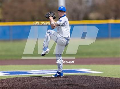 Thumbnail 1 in Omaha Westside vs. Lincoln East photogallery.