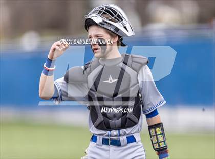 Thumbnail 2 in Omaha Westside vs. Lincoln East photogallery.