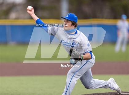 Thumbnail 3 in Omaha Westside vs. Lincoln East photogallery.