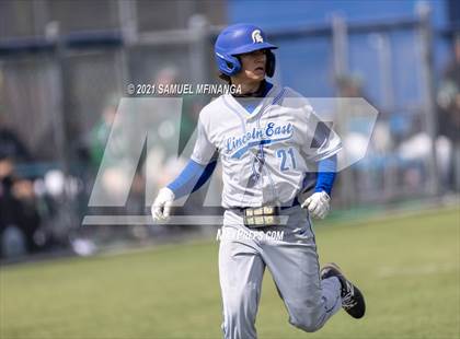 Thumbnail 3 in Omaha Westside vs. Lincoln East photogallery.