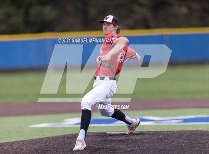 Thumbnail 2 in Omaha Westside vs. Lincoln East photogallery.