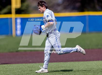 Thumbnail 1 in Omaha Westside vs. Lincoln East photogallery.