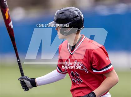 Thumbnail 2 in Omaha Westside vs. Lincoln East photogallery.