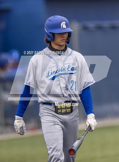 Thumbnail 1 in Omaha Westside vs. Lincoln East photogallery.