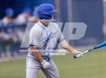 Thumbnail 1 in Omaha Westside vs. Lincoln East photogallery.