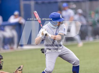 Thumbnail 3 in Omaha Westside vs. Lincoln East photogallery.