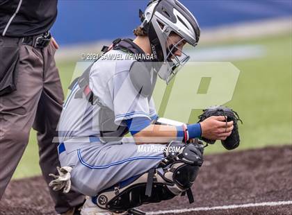 Thumbnail 3 in Omaha Westside vs. Lincoln East photogallery.