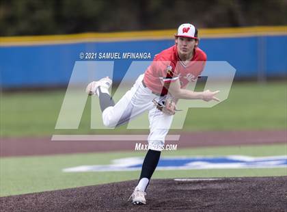 Thumbnail 2 in Omaha Westside vs. Lincoln East photogallery.