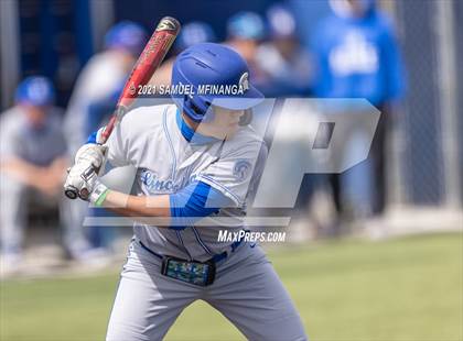 Thumbnail 3 in Omaha Westside vs. Lincoln East photogallery.