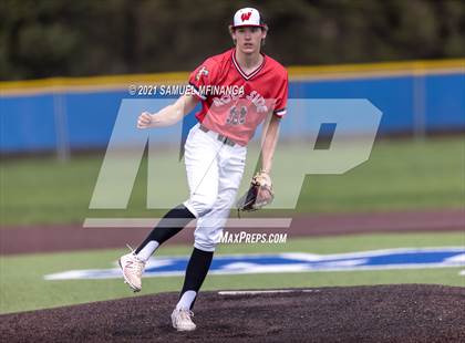 Thumbnail 3 in Omaha Westside vs. Lincoln East photogallery.