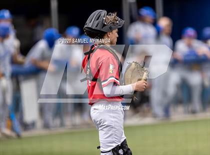 Thumbnail 2 in Omaha Westside vs. Lincoln East photogallery.