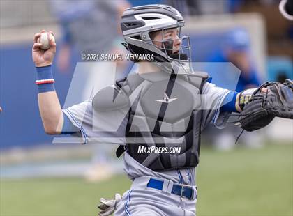 Thumbnail 3 in Omaha Westside vs. Lincoln East photogallery.