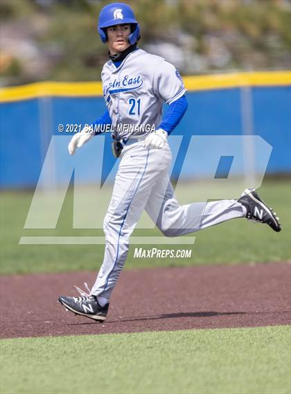 Thumbnail 1 in Omaha Westside vs. Lincoln East photogallery.