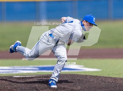 Thumbnail 1 in Omaha Westside vs. Lincoln East photogallery.