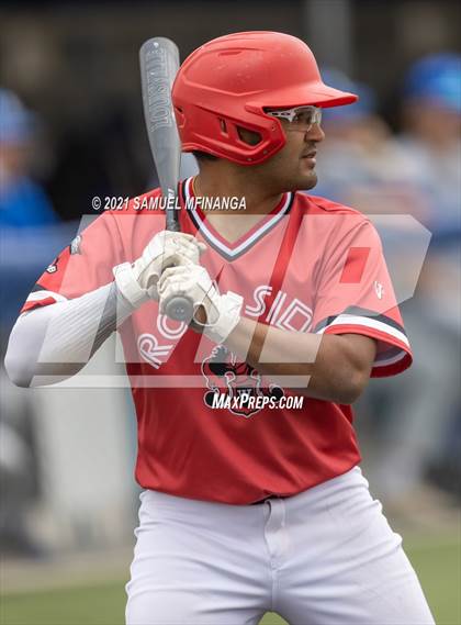 Thumbnail 2 in Omaha Westside vs. Lincoln East photogallery.