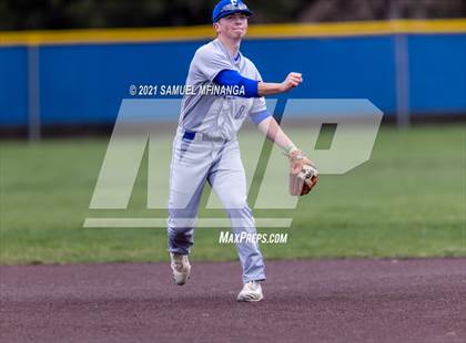 Thumbnail 1 in Omaha Westside vs. Lincoln East photogallery.