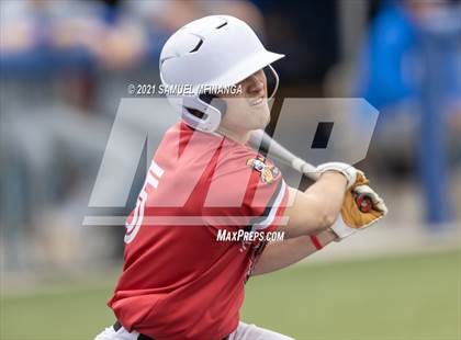 Thumbnail 3 in Omaha Westside vs. Lincoln East photogallery.