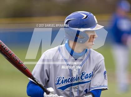 Thumbnail 3 in Omaha Westside vs. Lincoln East photogallery.