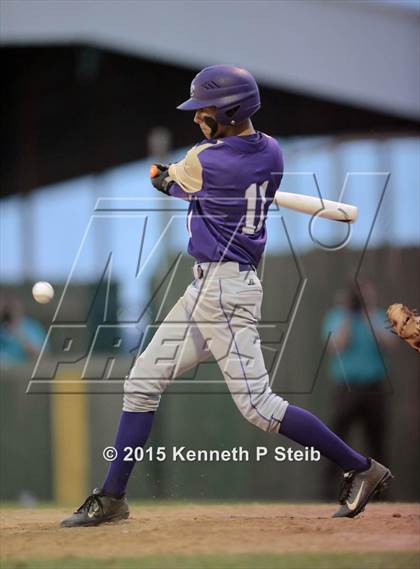 Thumbnail 1 in Central Catholic vs Ascension Catholic (LHSAA 1A Quarterfinal) photogallery.
