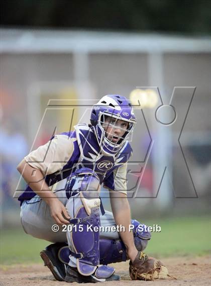 Thumbnail 1 in Central Catholic vs Ascension Catholic (LHSAA 1A Quarterfinal) photogallery.