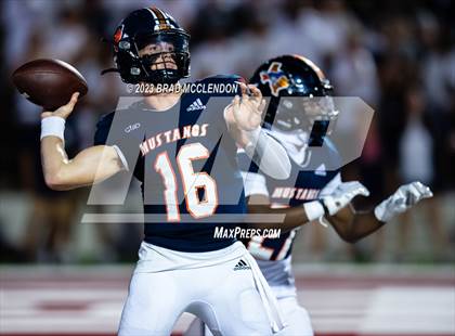 Thumbnail 2 in Rowlett vs Sachse photogallery.