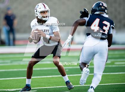Thumbnail 1 in Rowlett vs Sachse photogallery.