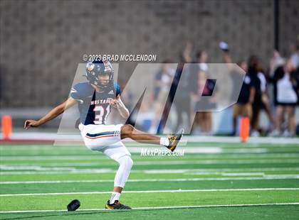 Thumbnail 2 in Rowlett vs Sachse photogallery.
