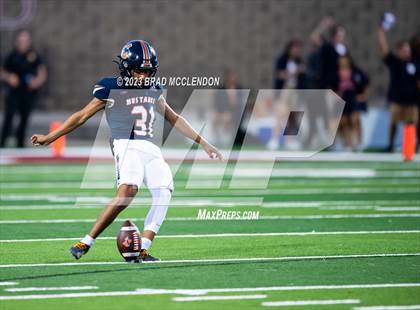 Thumbnail 2 in Rowlett vs Sachse photogallery.