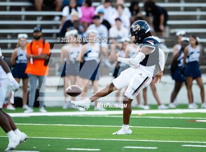Thumbnail 1 in Rowlett vs Sachse photogallery.