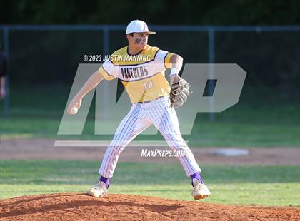 Thumbnail 3 in Fouke @ Glen Rose photogallery.