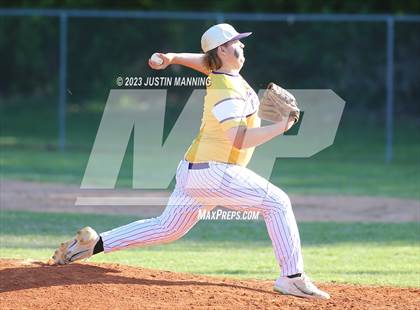 Thumbnail 3 in Fouke @ Glen Rose photogallery.