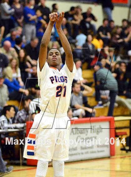 Thumbnail 1 in Branson vs. St. Joseph Notre Dame (CIF NCS D5 Final) photogallery.