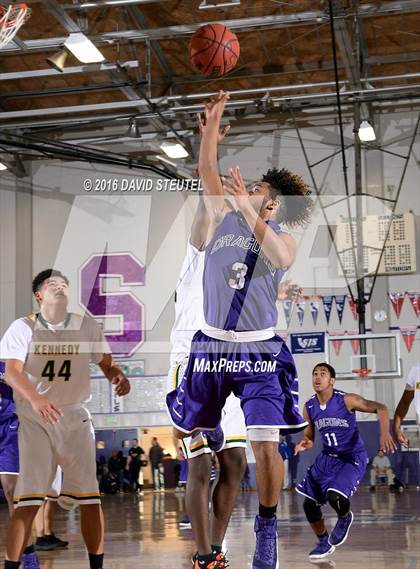 Thumbnail 1 in Sacramento vs. Kennedy (St. Hope Elite Classic) photogallery.