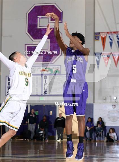 Thumbnail 2 in Sacramento vs. Kennedy (St. Hope Elite Classic) photogallery.
