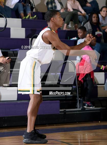 Thumbnail 3 in Sacramento vs. Kennedy (St. Hope Elite Classic) photogallery.