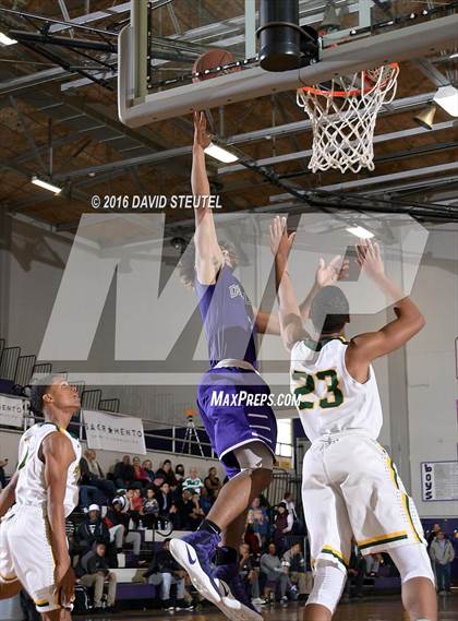 Thumbnail 3 in Sacramento vs. Kennedy (St. Hope Elite Classic) photogallery.