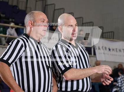 Thumbnail 1 in Sacramento vs. Kennedy (St. Hope Elite Classic) photogallery.