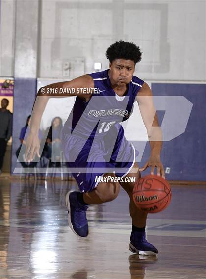 Thumbnail 1 in Sacramento vs. Kennedy (St. Hope Elite Classic) photogallery.