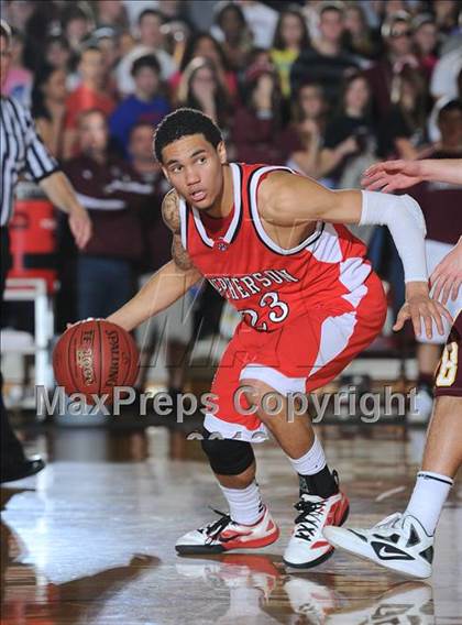 Thumbnail 1 in Buhler vs. McPherson (KSHSAA 4A Substate Final) photogallery.