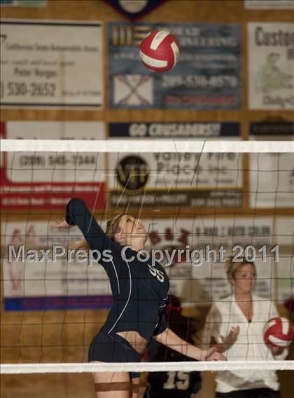 Thumbnail 1 in Ripon @ Modesto Christian photogallery.