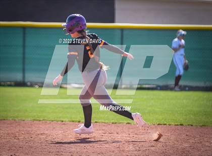 Thumbnail 3 in Mesa vs  McClintock photogallery.
