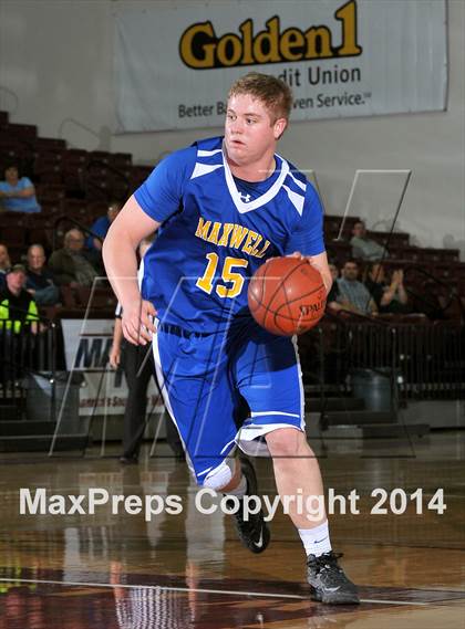 Thumbnail 3 in Maxwell vs. Chster (CIF NS D6 Final) photogallery.