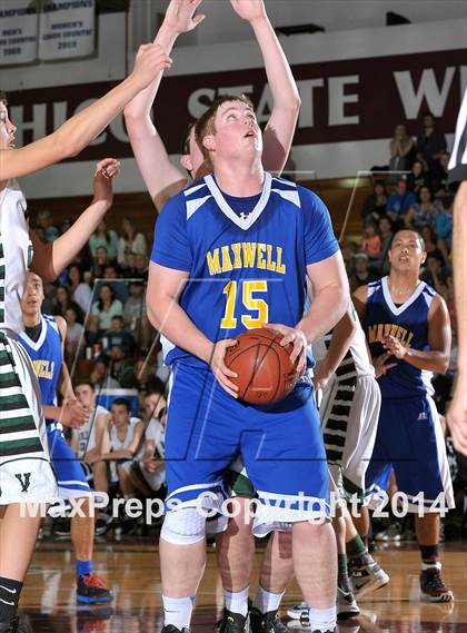 Thumbnail 3 in Maxwell vs. Chster (CIF NS D6 Final) photogallery.