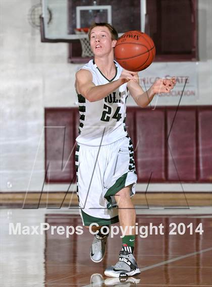 Thumbnail 3 in Maxwell vs. Chster (CIF NS D6 Final) photogallery.