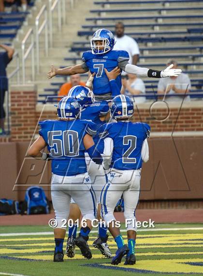 Thumbnail 1 in Farmington vs. Walled Lake Western  photogallery.