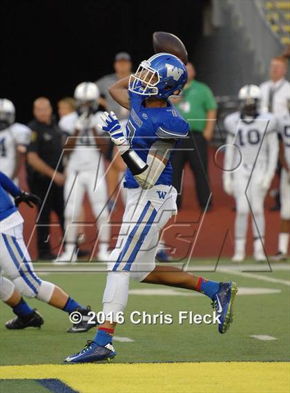 Thumbnail 2 in Farmington vs. Walled Lake Western  photogallery.