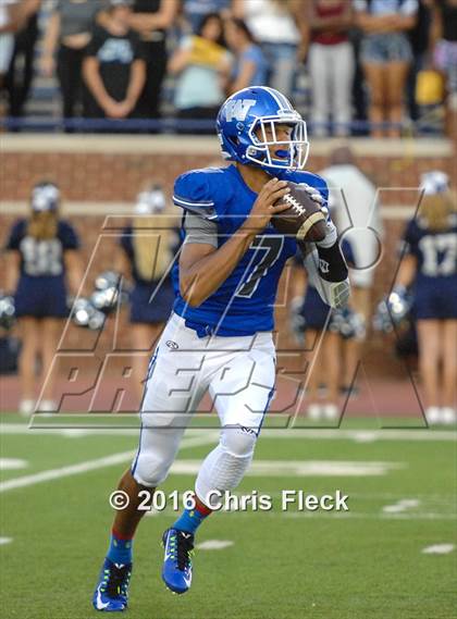 Thumbnail 2 in Farmington vs. Walled Lake Western  photogallery.